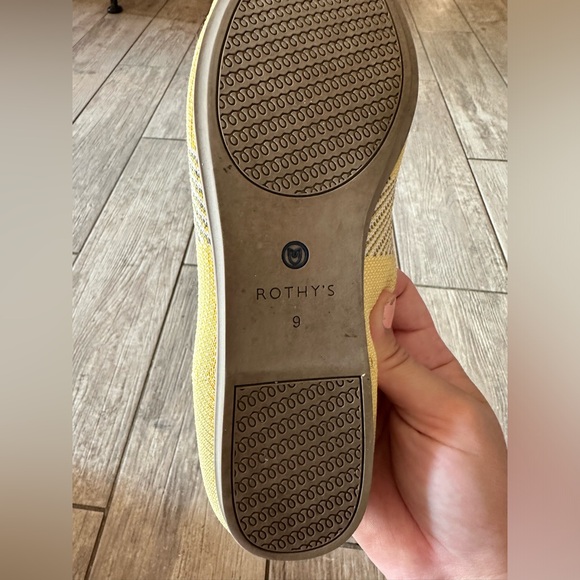 Rothy’s round toe flats size 9 - Picture 4 of 4